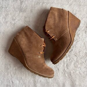 Sperry Top-Sider Stella Prow Lace-Up Wedge Chukka Ankle Boot Suede Leather Taupe